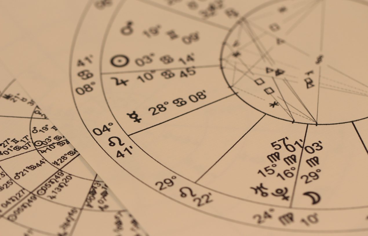 Asztrológia: mi ez, és mire is jó pontosan?